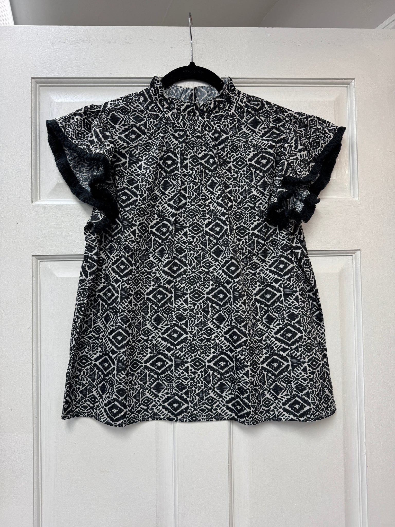 THML FRINGE SLEEVE HIGH NECK TOP